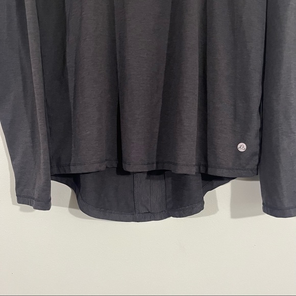 Apana size small charcoal long sleeve top - Picture 3 of 7